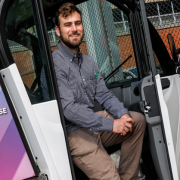 University of Illinois Chicago students recently built a solar charging station for one of the school’s vehicles used to deliver food and reduce food waste.