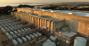 The Moss Landing Energy Storage facility has 400 megawatts of capacity and the ability to run at that level for up to four hours.