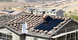 Residential solar power installations rose by 34% from 2.9 gigawatts in 2020 to 3.9 gigawatts in 2021, according to data from the US EIA.