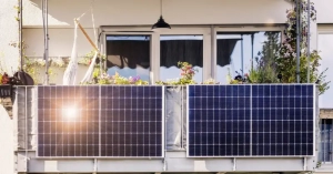 If you want to take advantage of solar energy but you can’t (or don’t want to) put solar panels on your roof, you do have other options.