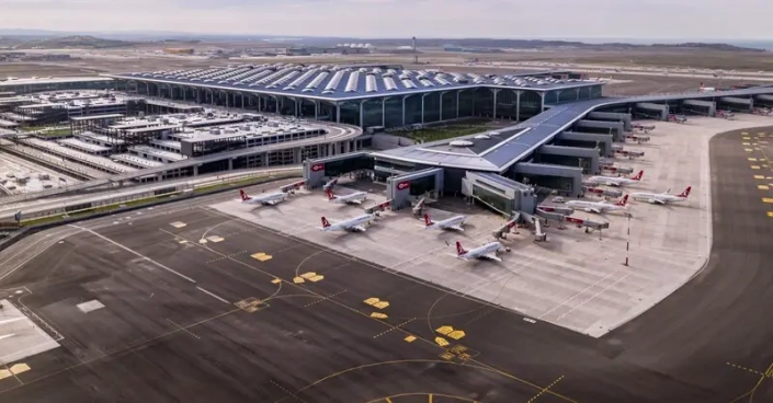 ptp-041224-1 Istanbul Airport will have its entire electricity needs met by a solar energy plant that is slated to be launched by the end of the year.