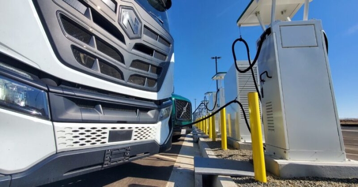 ptp-050924-8 In efforts to move towards using clean energy, Watt EV chose Bakersfield to launch their 115-acre electric truck charging depot.
