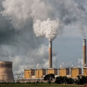 A study indicates that it would be financially viable to close more than 800 coal-fired power plants in emerging countries and replace them with solar installations by the end of the decade.