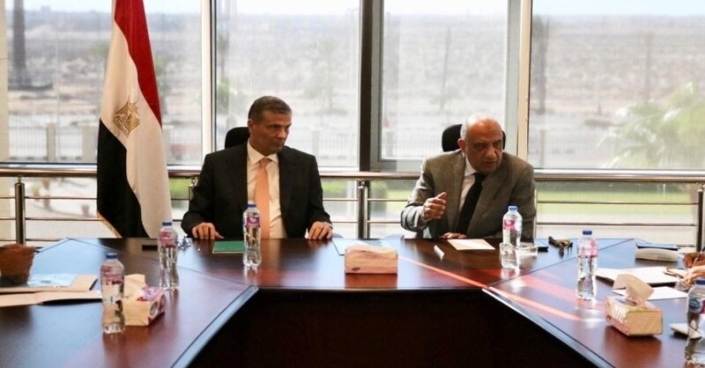 ptp-080124-4 Egypt's Electricity and Agriculture Ministers addressed poultry sector issues and announced solar panel installations on poultry farms.